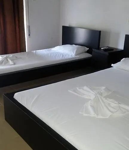 Philippos & Maria Apartments